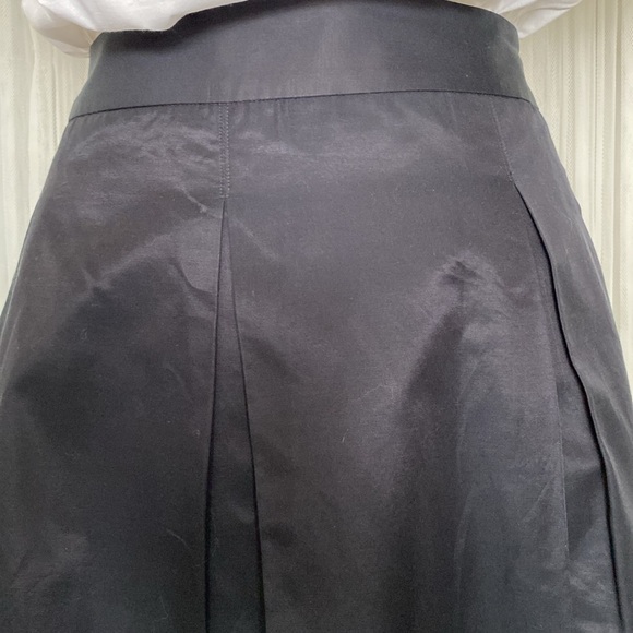 BCBGMaxAzria wide pleats black skirt! Size 12 - Picture 5 of 13